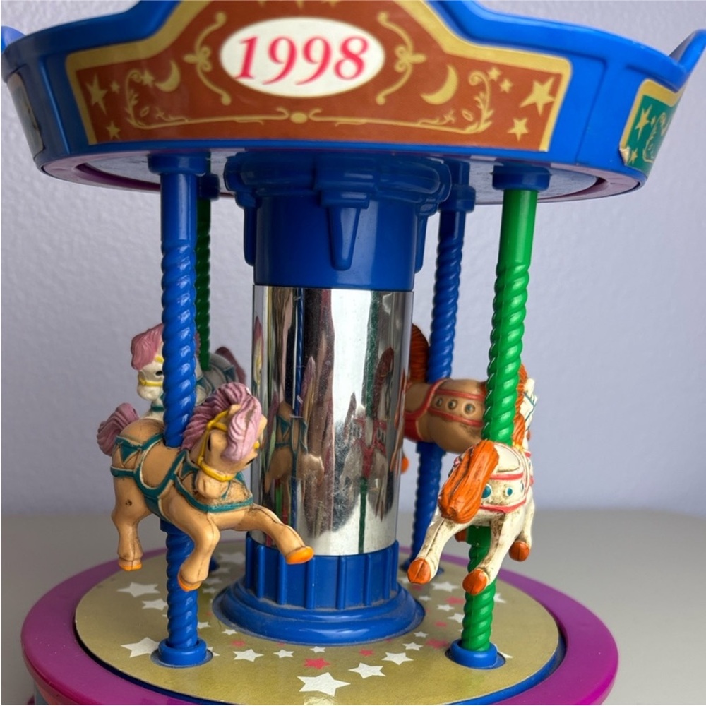 Vintage 90s Colorful Pink Purple Blue Horse Musical Carousel Toy merry-go-round - Picture 3 of 14